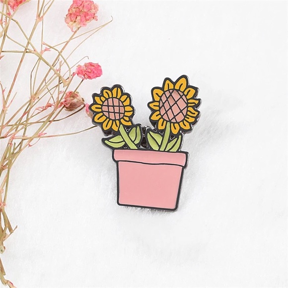 🎉 New Potted Sunflower Plant Enamel Pin - Picture 2 of 5